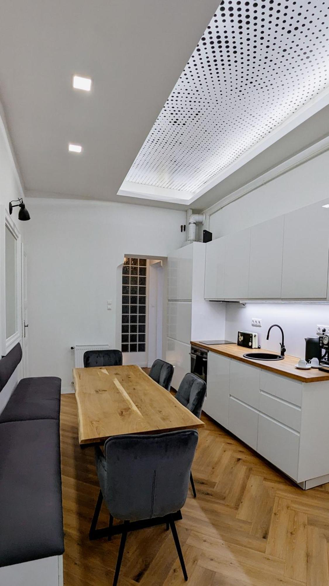 Pedestrian Apartment, The Best Location 부다페스트 외부 사진